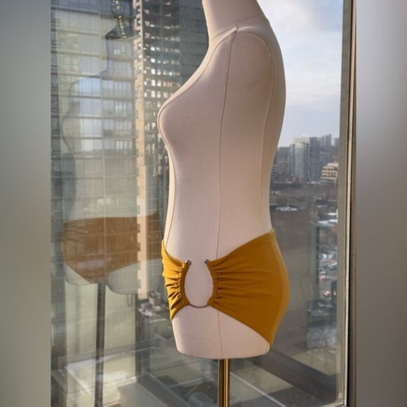 🆕 CHRISTOPHER ESBER 🧿 NWOT U Prong Swim Brief, Mustard, Sz AU 10 US 6 - Picture 5 of 16